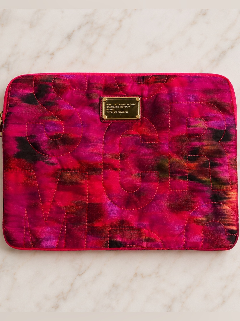 Marc by Marc Jacobs Fuchsia Tie Dye 14 inch Laptop Sleeve – Rare Y2K Era Piece